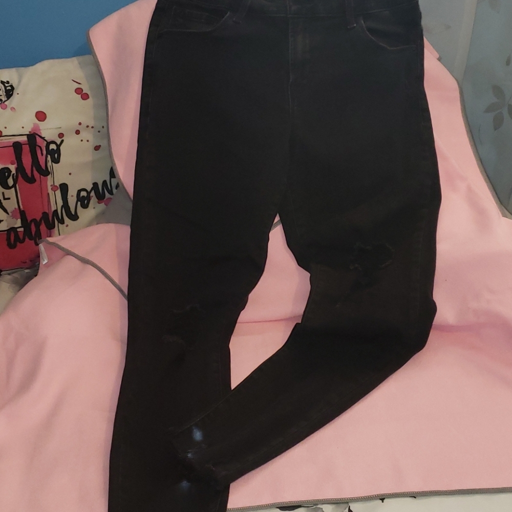 Distressed Super Skinny Ankle Jeans